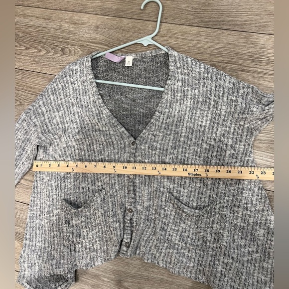 Alya Medium Gray soft lightweight oversized Knit Cardigan Sweater - Picture 6 of 8